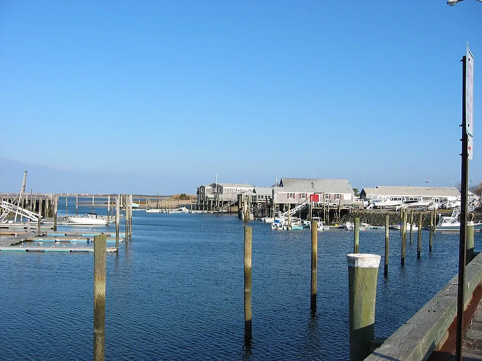 Boats and docks at Barnstable Harbor